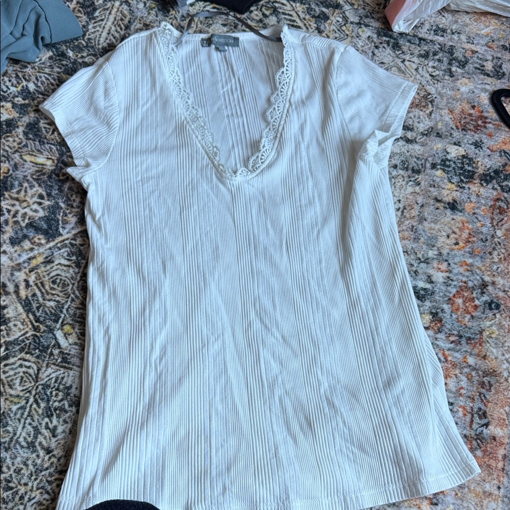 Nordstrom Cream Lace V-Neck Short Sleeve Tee